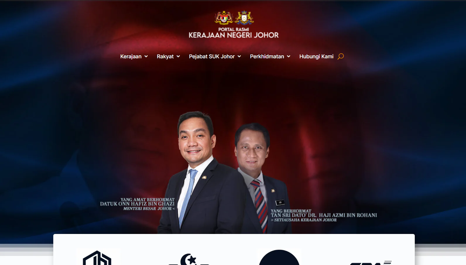 Paparan Portal Rasmi Kerajaan Negeri Johor dengan latar merah dan biru.